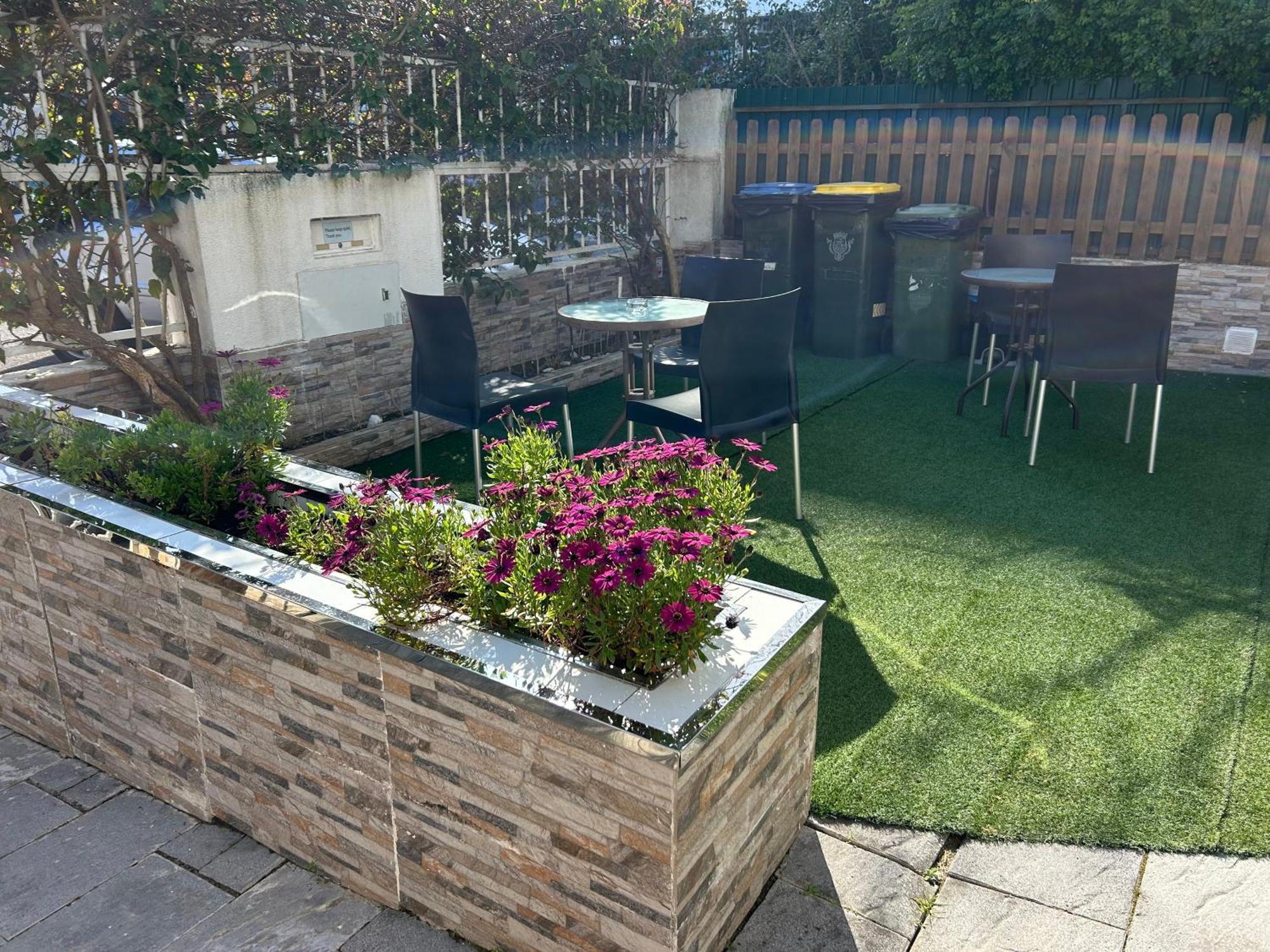 Bing Garden Guesthouse, Lisbon